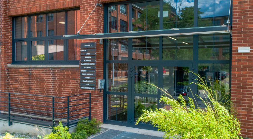 zdjęcie przedstawiające bierutowska park siedzibę firmy Nanores - budynek nr 5